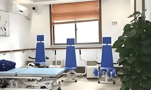 入深户入户积分_这版超人如何应对特朗普的时代 何应对特朗任某今年岁的