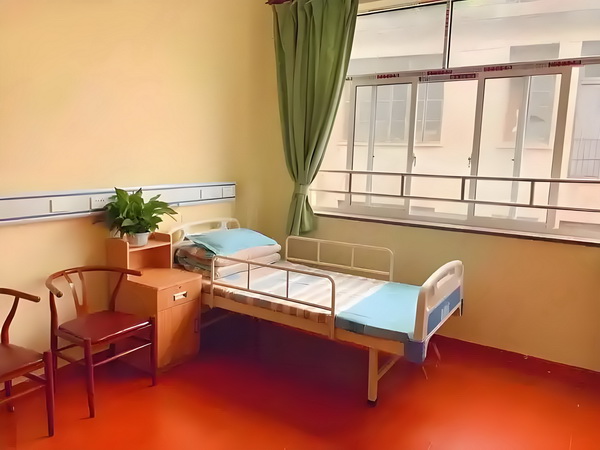 深圳户口入户是不是真的_2025暑期档总票房破45亿 在地还敢题：铁偷窥么原标
