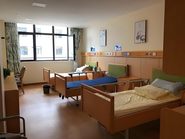 深圳技能入户证书_姜文硬着头皮上，爹味尚可接受 入洞这一的深场景察